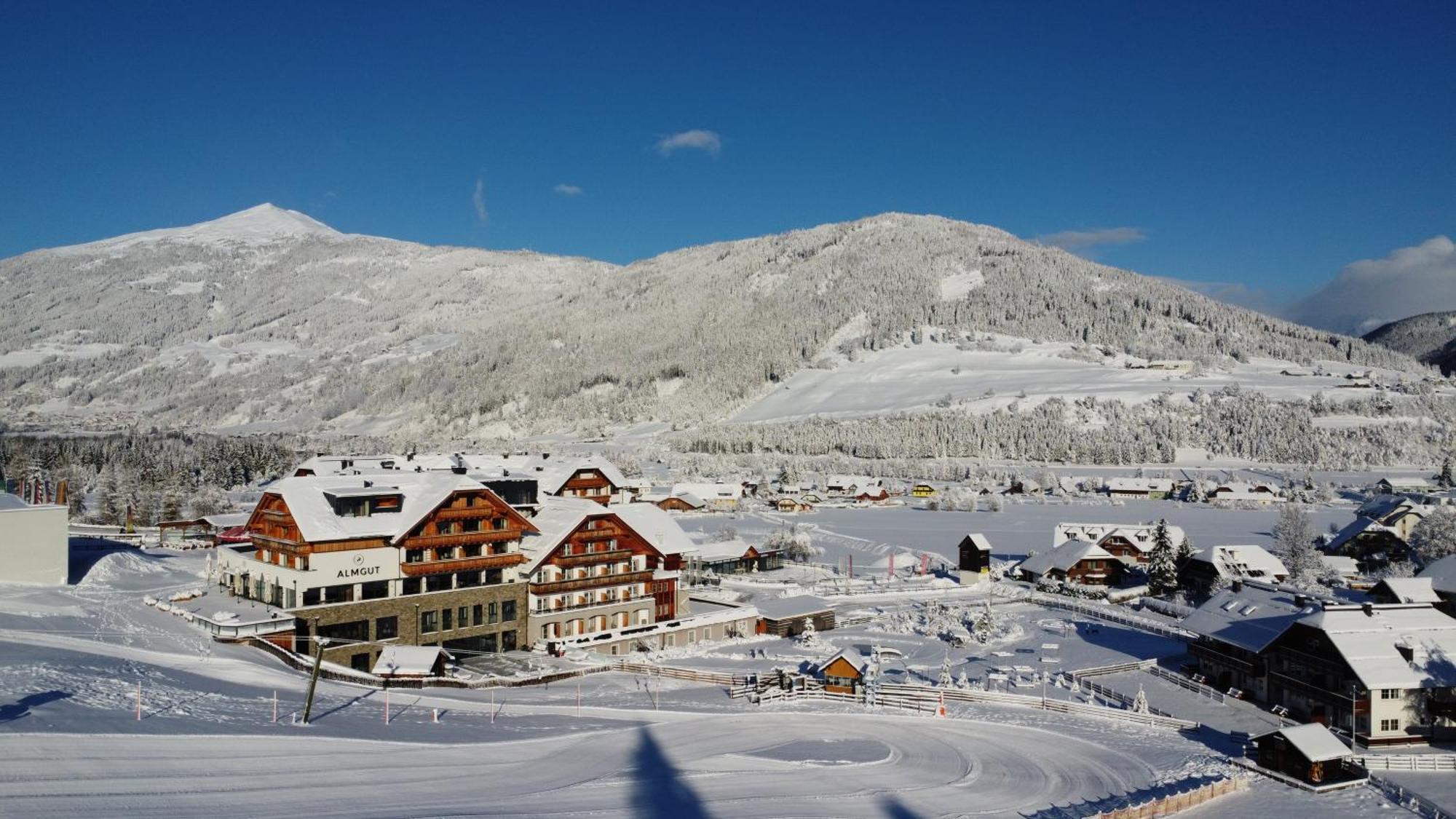 Almgut - Mountain Wellness Hotel Sankt Margarethen im Lungau Luaran gambar