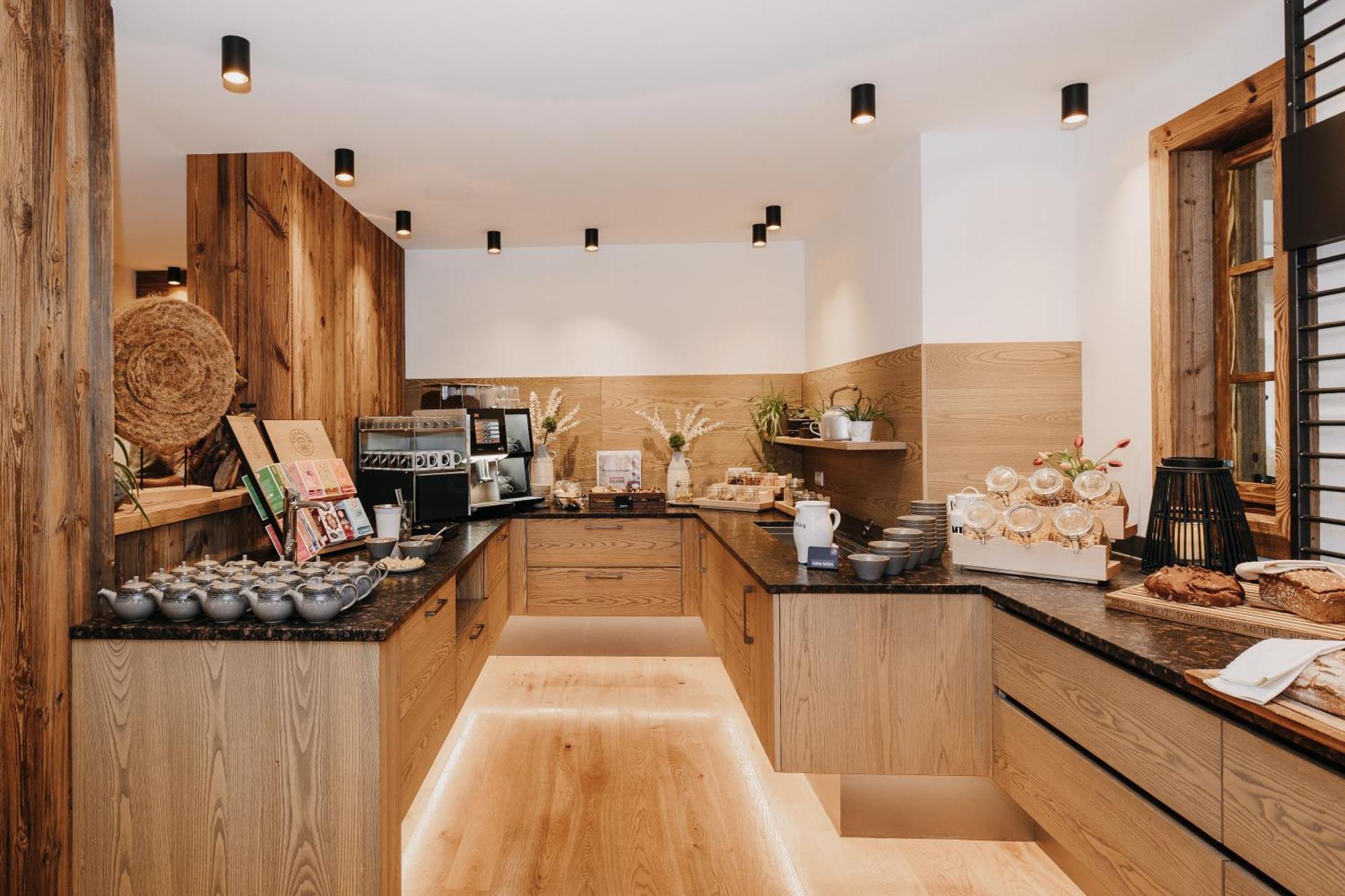 Almgut - Mountain Wellness Hotel Sankt Margarethen im Lungau Luaran gambar