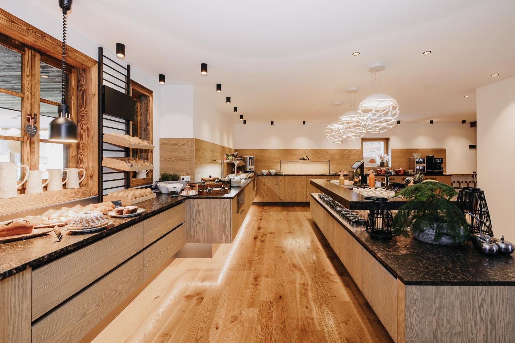 Almgut - Mountain Wellness Hotel Sankt Margarethen im Lungau Luaran gambar