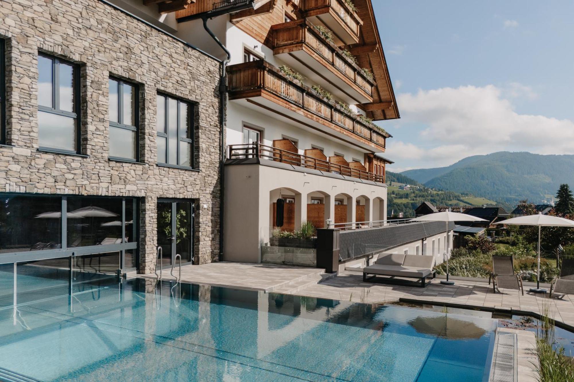 Almgut - Mountain Wellness Hotel Sankt Margarethen im Lungau Luaran gambar