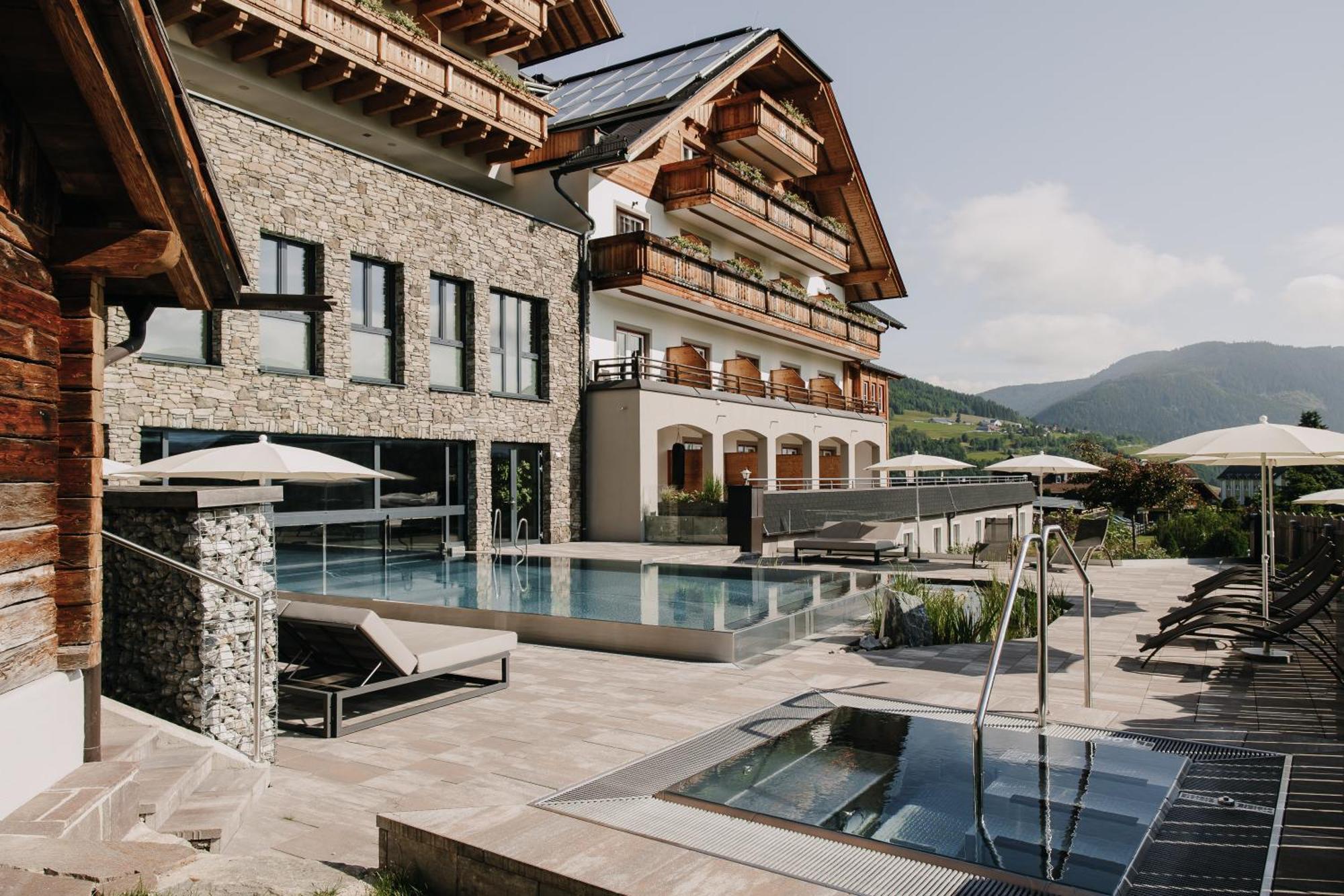 Almgut - Mountain Wellness Hotel Sankt Margarethen im Lungau Luaran gambar