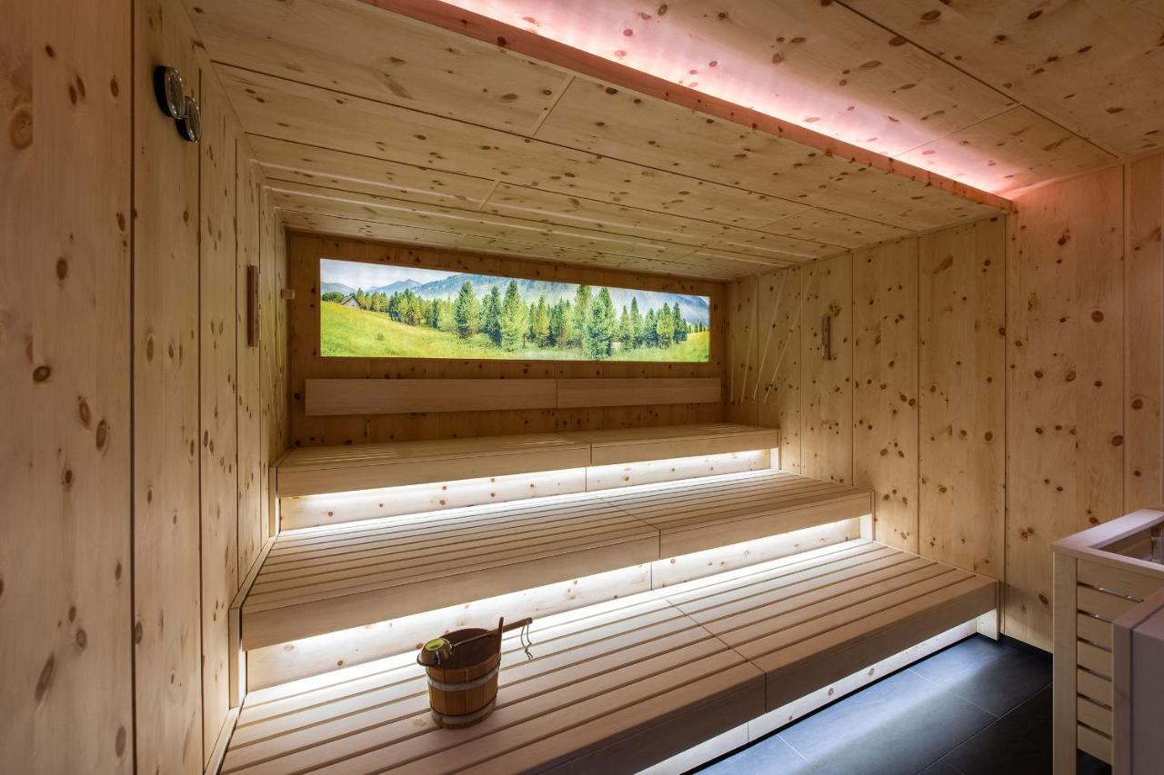 Almgut - Mountain Wellness Hotel Sankt Margarethen im Lungau Luaran gambar